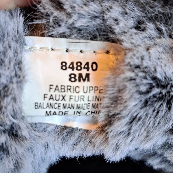 Minnetonka Northtown Boots - Picture 10 of 10